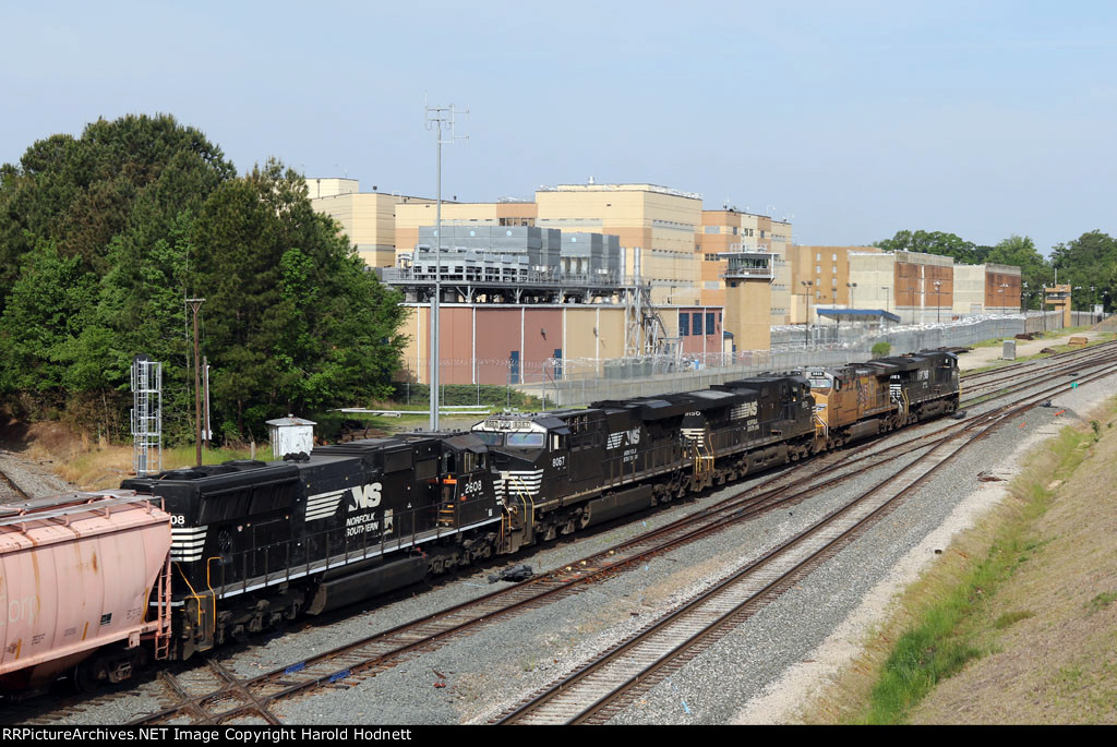 NS Train 60U crosses Boylan Junction headed westbound